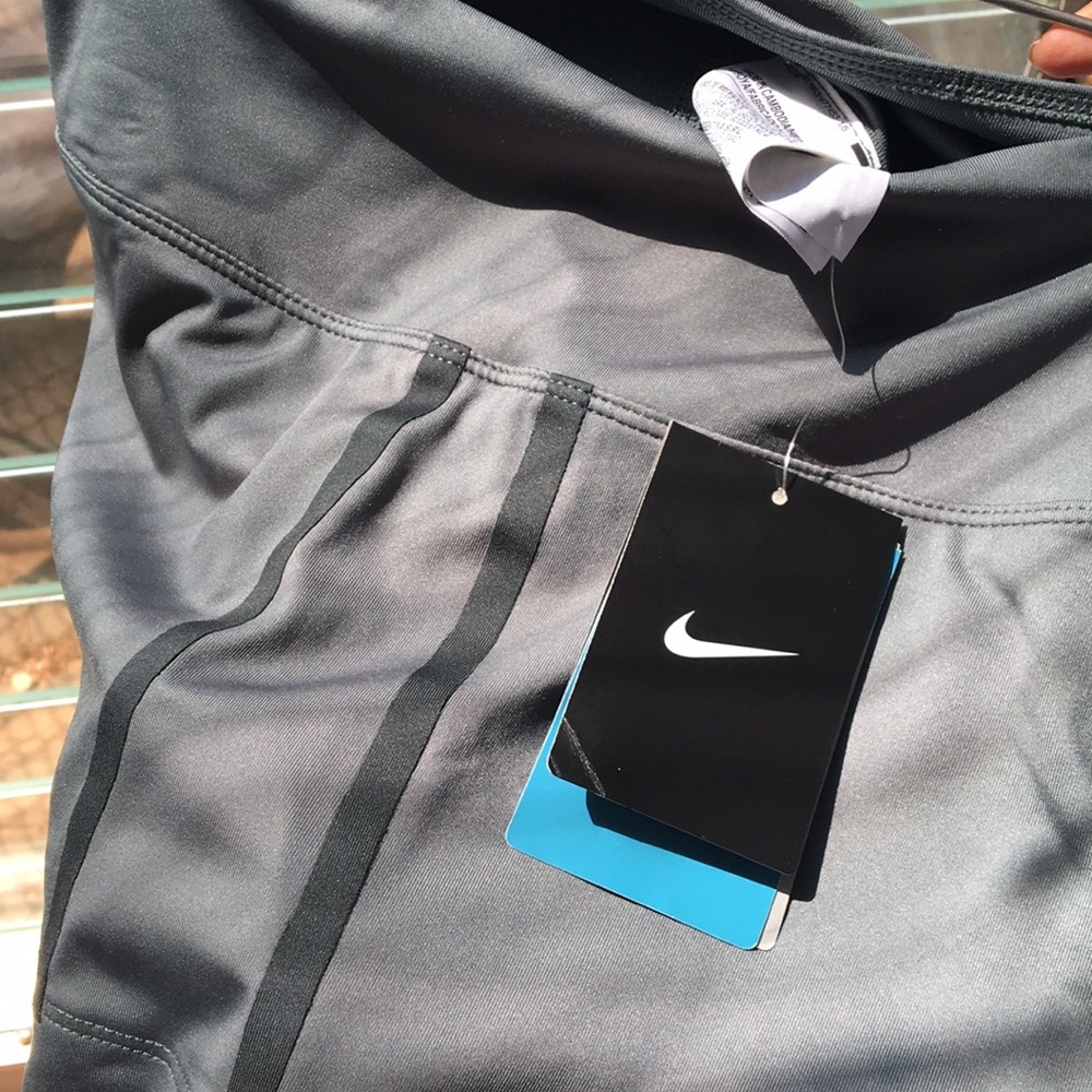 Nike Maria Sharapova Gray/Green Tennis Skirt - Picture 8 of 8